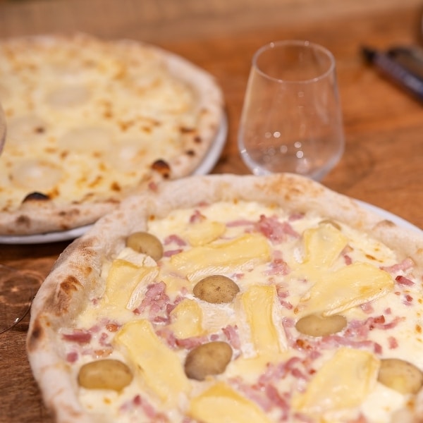 pizza-gruissan-emporter burger gruissan soleil manger vite